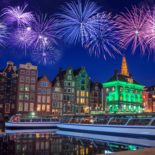 fireworks-at-night-in-amsterdam-netherlands-636×636