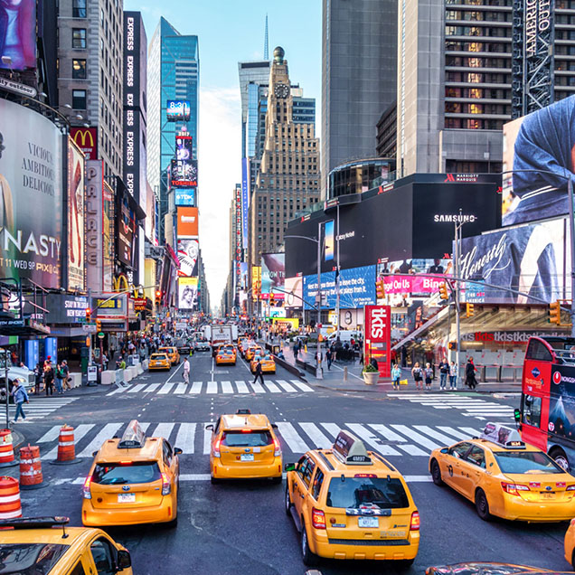 taxis-in-times-square-new-york-city-636×636