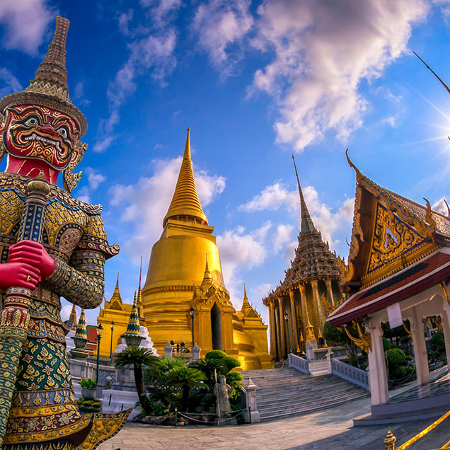 wat-phra-kaew-bangkok-thailand-1-fs-636×636